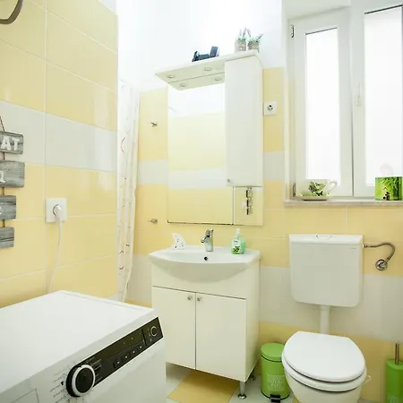 Goda Center Of Apartment