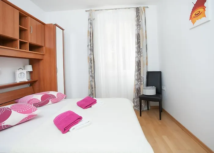 דירה Goda Center Of